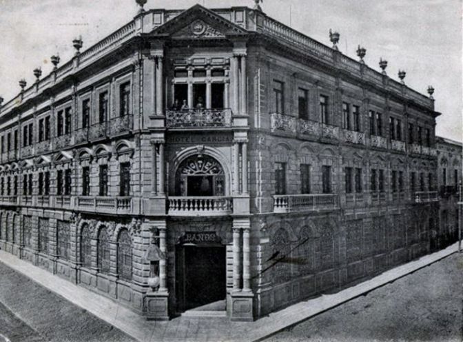 El Hotel García, en una postal de 1910.